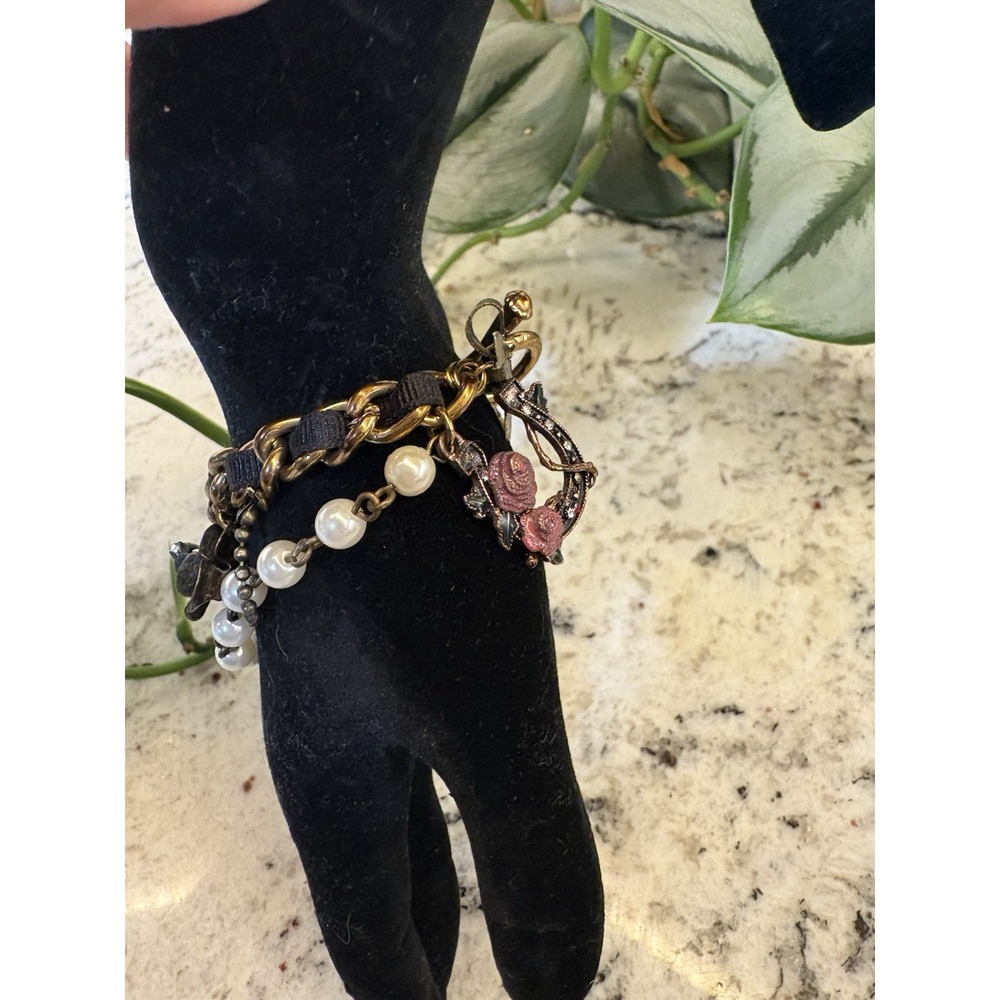 Betsey Johnson Vintage Lady Luck Cow Head Skull Horseshoe Earrings & bracelet - Picture 8 of 16